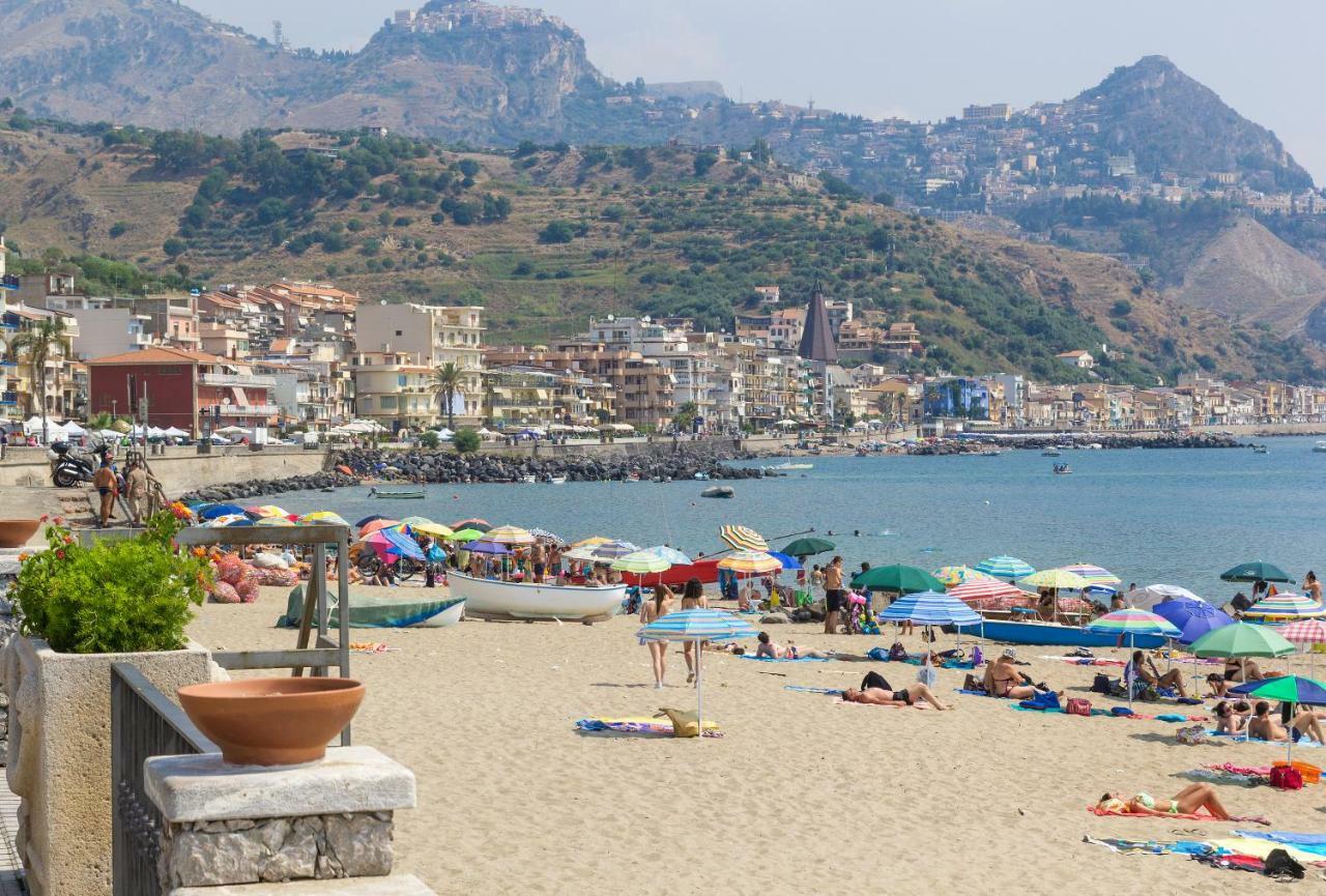 Casa Amica Apartment Giardini Naxos Exterior photo